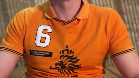 Snapshot of slvbcn75 chatting on January 26, 2025, 10:24 pm slvbcn75 online show from January 26, 2025, 10:24 pm