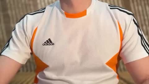 Snapshot of slvbcn75 chatting on February 16, 2025, 6:10 pm slvbcn75 online show from February 16, 2025, 6:10 pm