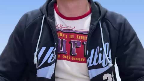 Snapshot of slvbcn75 chatting on November 16, 2025, 8:47 pm slvbcn75 online show from November 16, 2025, 8:47 pm