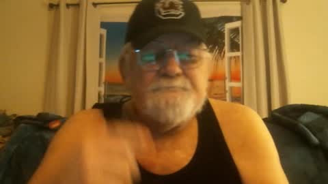 Snapshot of slydevil_sc chatting on February 4, 2026, 3:34 am Sly online show from February 4, 2026, 3:34 am