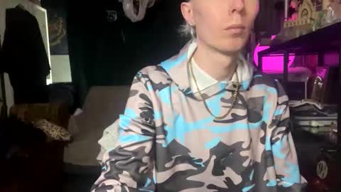 slytherinboy_01 online show from December 5, 2025, 11:30 am