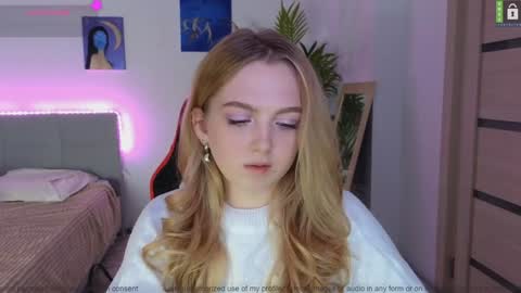 Emily online show from December 8, 2024, 10:14 pm