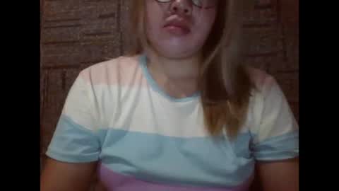 Snapshot of small_boobs59 chatting on March 12, 2025, 10:17 pm Lovewella online show from March 12, 2025, 10:17 pm