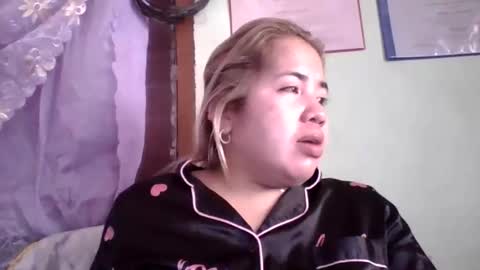 Snapshot of small_boobs59 chatting on September 22, 2025, 2:24 am Lovewella online show from September 22, 2025, 2:24 am