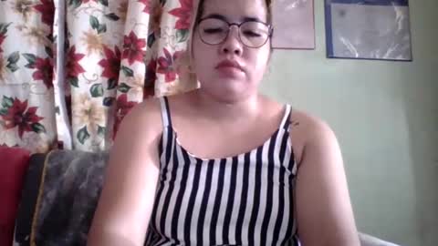 Lovewella online show from October 27, 2025, 2:15 am