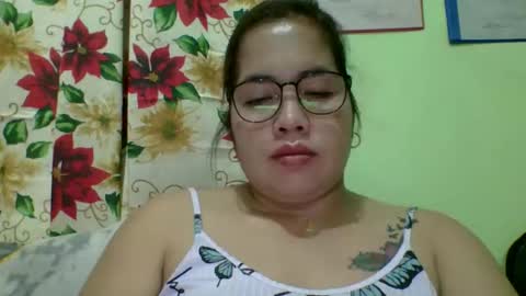 Lovewella online show from November 18, 2025, 2:21 pm