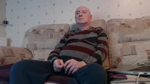 Snapshot of smallsteve562 chatting on February 13, 2026, 4:58 pm Steve online show from February 13, 2026, 4:58 pm