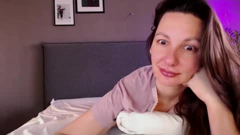 Snapshot of smalltittsbigsoul chatting on February 15, 2025, 5:41 am Anna no bbbbybybbabebyy just Anna. And dont call me mom please. online show from February 15, 2025, 5:41 am