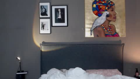 Snapshot of smalltittsbigsoul chatting on February 25, 2026, 4:11 am Anna no bbbbybybbabebyy just Anna. And dont call me mom please. online show from February 25, 2026, 4:11 am