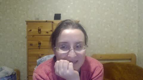 smart_rose online show from February 6, 2025, 5:40 pm