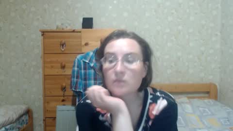 smart_rose online show from September 18, 2025, 7:05 pm