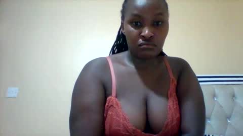 Snapshot of smartqueen1 chatting on April 19, 2026, 10:23 pm Katerina online show from April 19, 2026, 10:23 pm