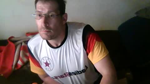 Snapshot of smi35 chatting on July 13, 2026, 11:46 am smi35 online show from July 13, 2026, 11:46 am