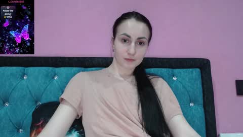 Snapshot of smile_cute_fox chatting on March 21, 2026, 12:21 pm smile_cute_fox online show from March 21, 2026, 12:21 pm