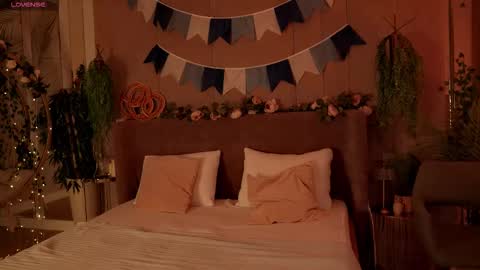 Snapshot of smiley_mia_ chatting on October 5, 2025, 5:17 am Mia online show from October 5, 2025, 5:17 am