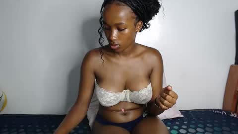 Snapshot of smilez_01 chatting on October 31, 2025, 1:01 pm lucky online show from October 31, 2025, 1:01 pm