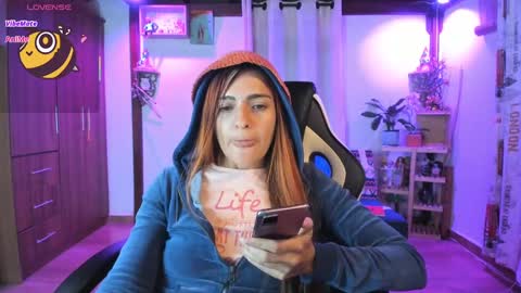 SmilingSalor online show from March 7, 2025, 1:09 am