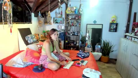 SmilingSalor online show from November 19, 2025, 3:28 am