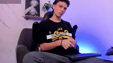 SMIT  online show from February 10, 2025, 11:45 pm