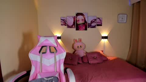 smitt jr online show from April 12, 2026, 5:01 am