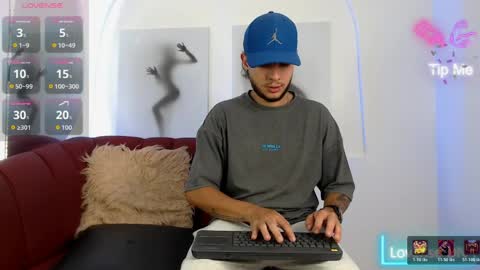 777 online show from April 12, 2026, 11:43 pm