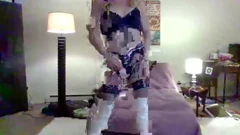 Snapshot of smitheight chatting on February 14, 2025, 2:39 am smitheight online show from February 14, 2025, 2:39 am