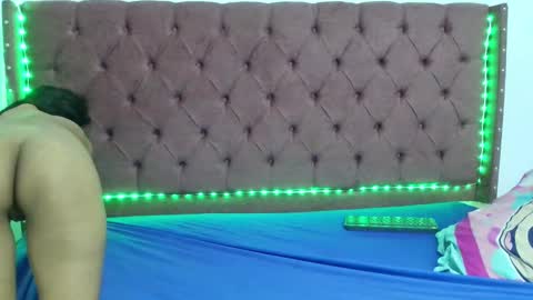 JONH SMITH AND ALIX SMITH online show from December 10, 2024, 7:37 am