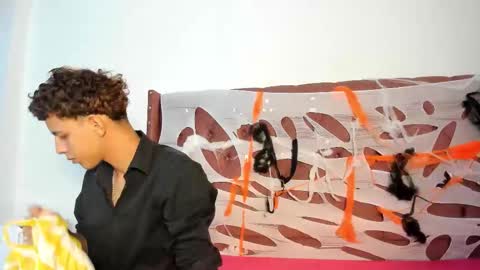 JONH SMITH AND ALIX SMITH online show from October 21, 2025, 1:12 pm