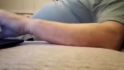 Snapshot of smokefetishman500 chatting on February 22, 2026, 9:35 pm smokefetishman500 online show from February 22, 2026, 9:35 pm