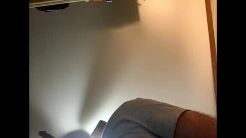 Snapshot of smokeymt420 chatting on January 13, 2025, 12:41 am smokeymt420 online show from January 13, 2025, 12:41 am