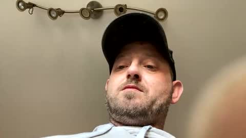 Snapshot of smokeymt420 chatting on February 1, 2025, 9:29 pm smokeymt420 online show from February 1, 2025, 9:29 pm