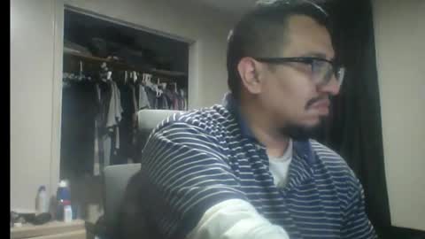 Snapshot of smoky47gxxx chatting on December 4, 2025, 10:18 pm smoky47 online show from December 4, 2025, 10:18 pm