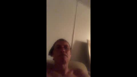 Snapshot of smoothbenny74 chatting on January 5, 2025, 1:26 pm smoothbenny74 online show from January 5, 2025, 1:26 pm