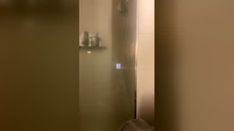 Loverboy93 online show from April 13, 2026, 9:26 am