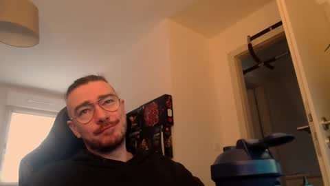 AllDayIDream online show from January 17, 2025, 9:49 am