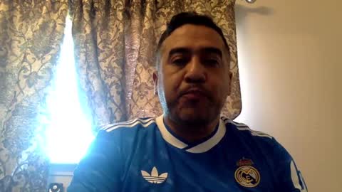 smoothstrik3r online show from October 3, 2025, 4:59 pm