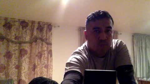 smoothstrik3r online show from November 5, 2025, 1:33 pm