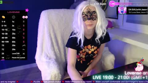 Snapshot of smuffin_x chatting on December 23, 2024, 6:48 pm Strawberry Muffin online show from December 23, 2024, 6:48 pm