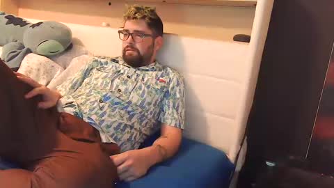 Snapshot of snackonzach chatting on October 11, 2025, 10:52 pm snackonzach online show from October 11, 2025, 10:52 pm