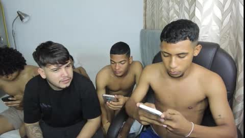 snak_master1 online show from September 16, 2025, 6:14 am