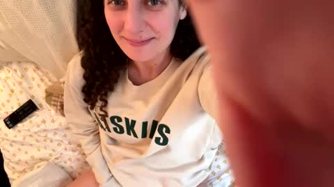 Snapshot of snarley33 chatting on November 16, 2025, 7:52 pm snarley33 online show from November 16, 2025, 7:52 pm