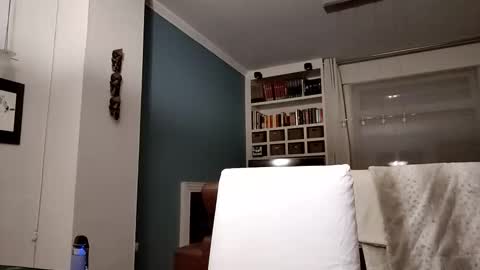 snoecks online show from March 27, 2026, 10:31 pm