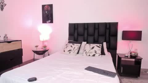 Snooky clintonn online show from February 21, 2025, 8:18 am