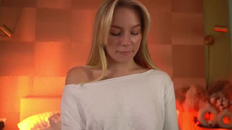 Candice Snow online show from January 16, 2025, 8:00 am