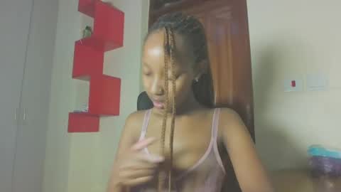 snowfox254 online show from April 25, 2026, 7:22 pm