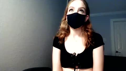 snuggle_b0t online show from March 4, 2025, 3:55 am