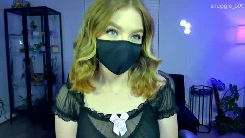 snuggle_b0t online show from September 21, 2025, 3:41 am