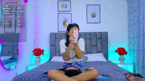 SOFFI AND CHISTOPHER online show from May 10, 2026, 12:21 pm