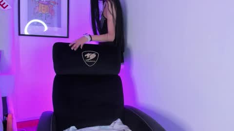 Snapshot of soffy_hilltom chatting on February 11, 2026, 11:37 am Soffy online show from February 11, 2026, 11:37 am