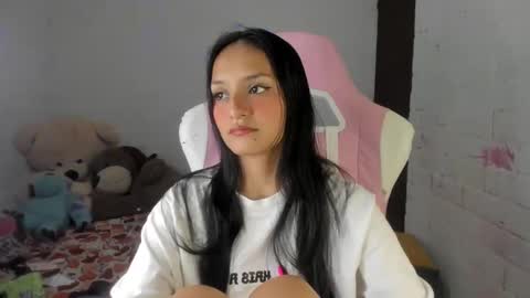 Snapshot of sofi1608 chatting on November 1, 2025, 5:37 pm sofia online show from November 1, 2025, 5:37 pm